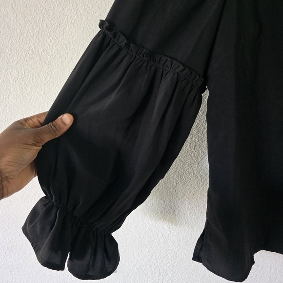 Unbranded Womens Blouse Plus size 1X Black Bell Ruffle Long Sleeves Tie Neck - Picture 4 of 9